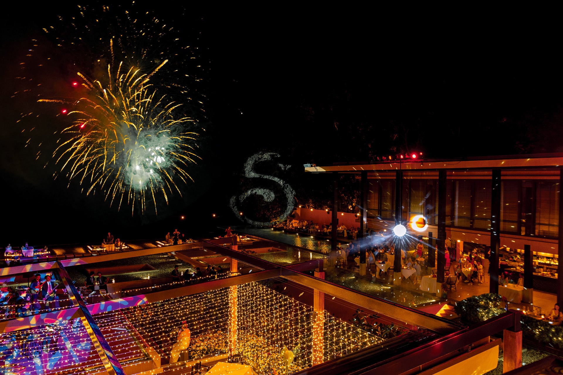 gallery sri panwa luxury hotel phuket event 2024 new year 10