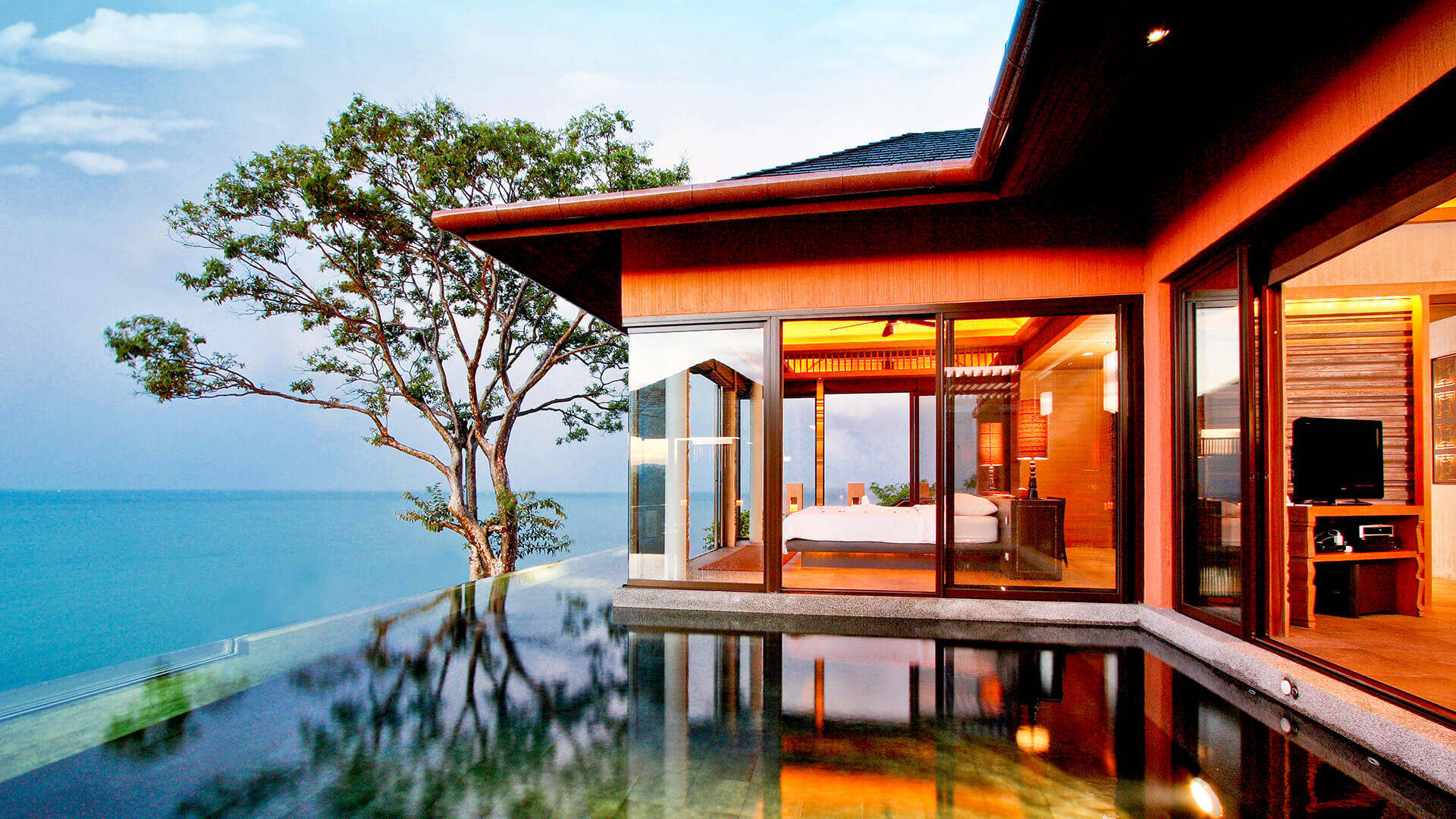 Luxury Pool Villa Hotel Best Exclusive Rooftop Bar