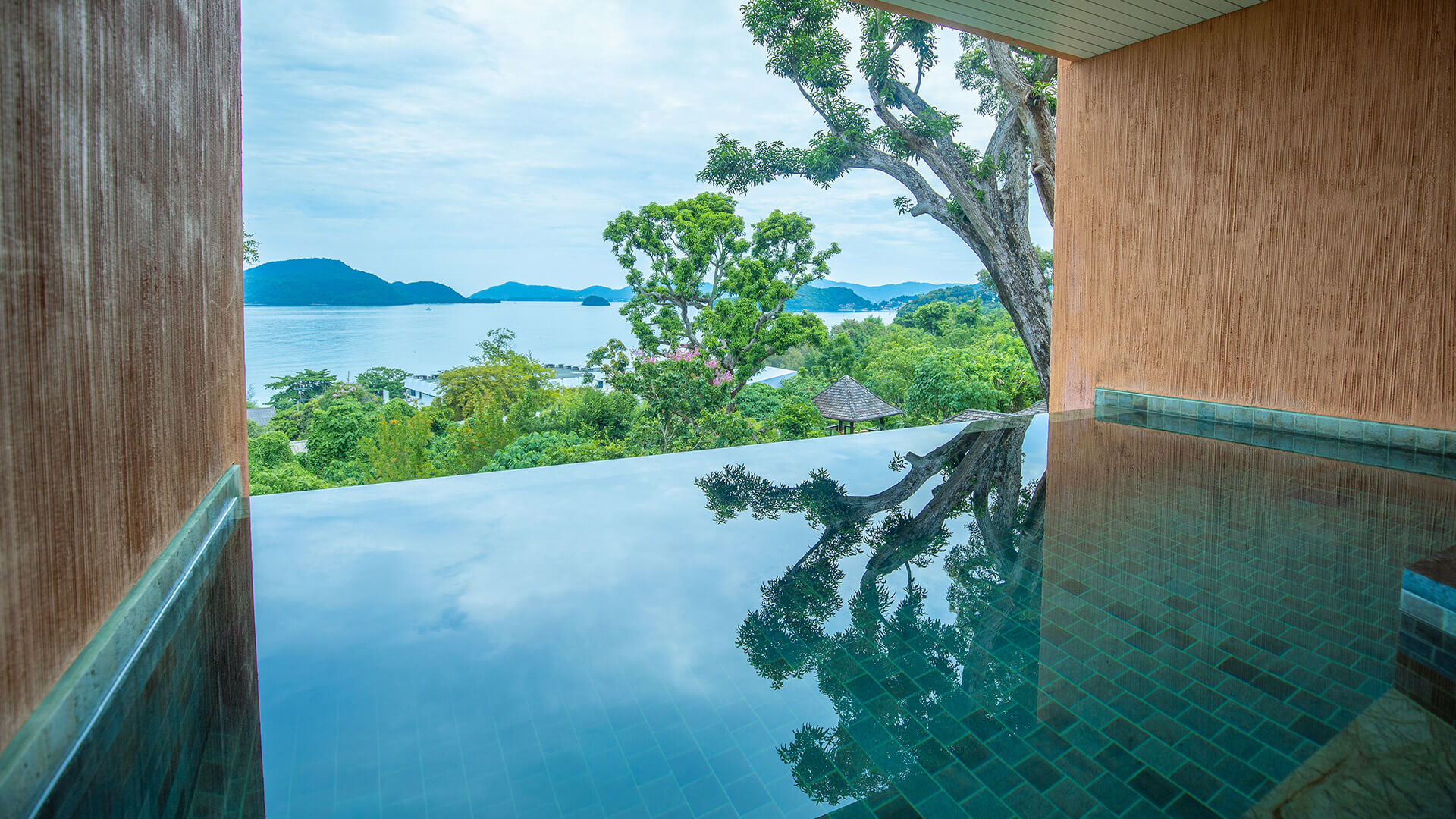 6 Star Hotel in Phuket Pool Suites West With Andaman Ocean View Private Luxury Swimming Sunset