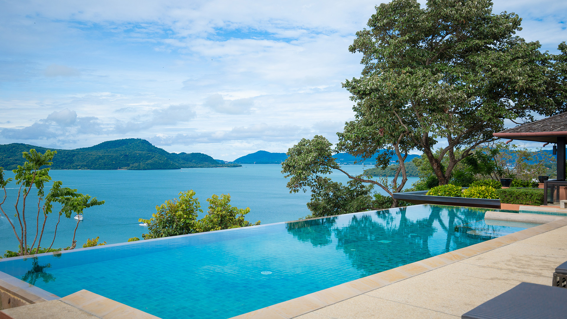 6-star-hotel-in-phuket-residence-villa-luxury-five-bedroom-amazing-ocean-views-pool